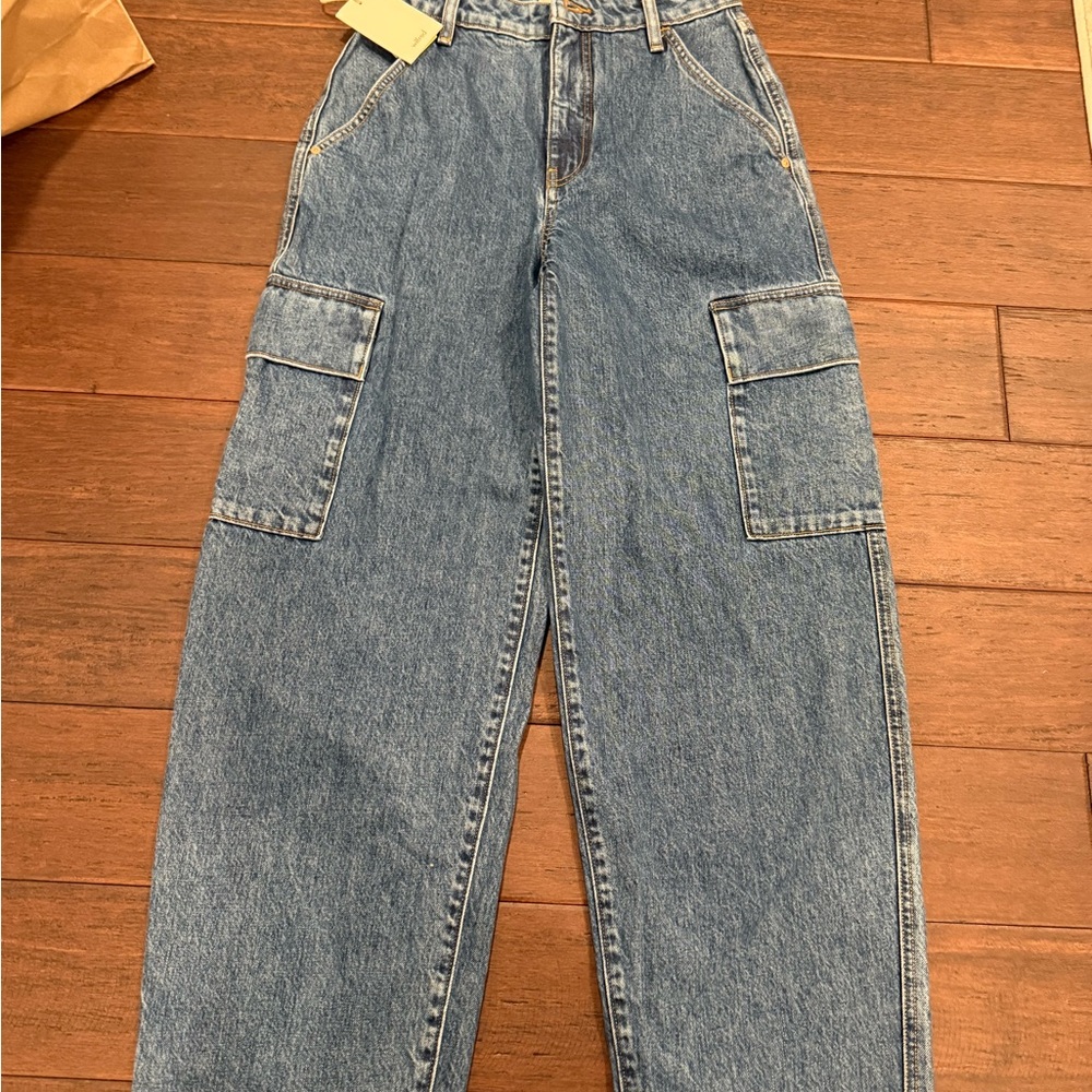 Womens Aritzia STRUT WIDE CARGO JEAN